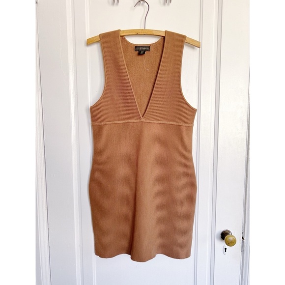 House of Harlow 1960 • Luxe Essentials Sleeveless V Neck Ribbed Mini Dress brown - Picture 2 of 8